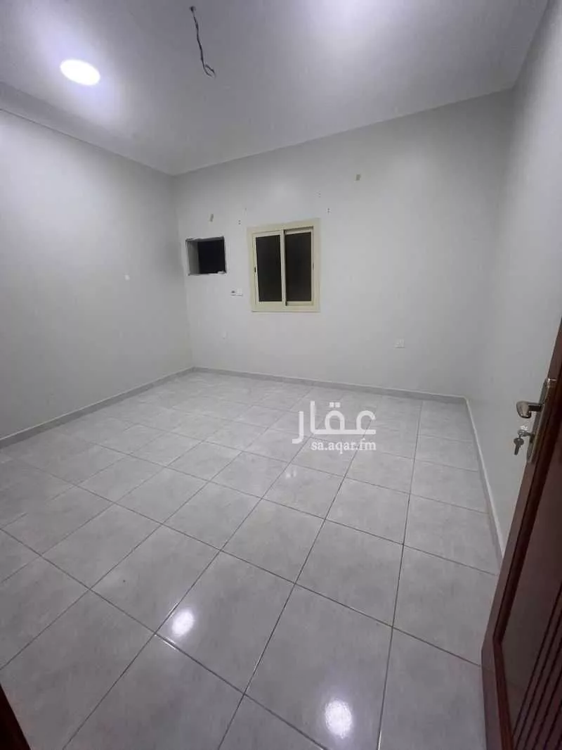 4 bedroom apartment in Al Gharra, Madinah 9