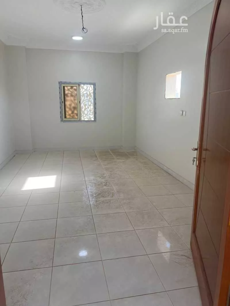 شقة 4 غرف في الغراء 3