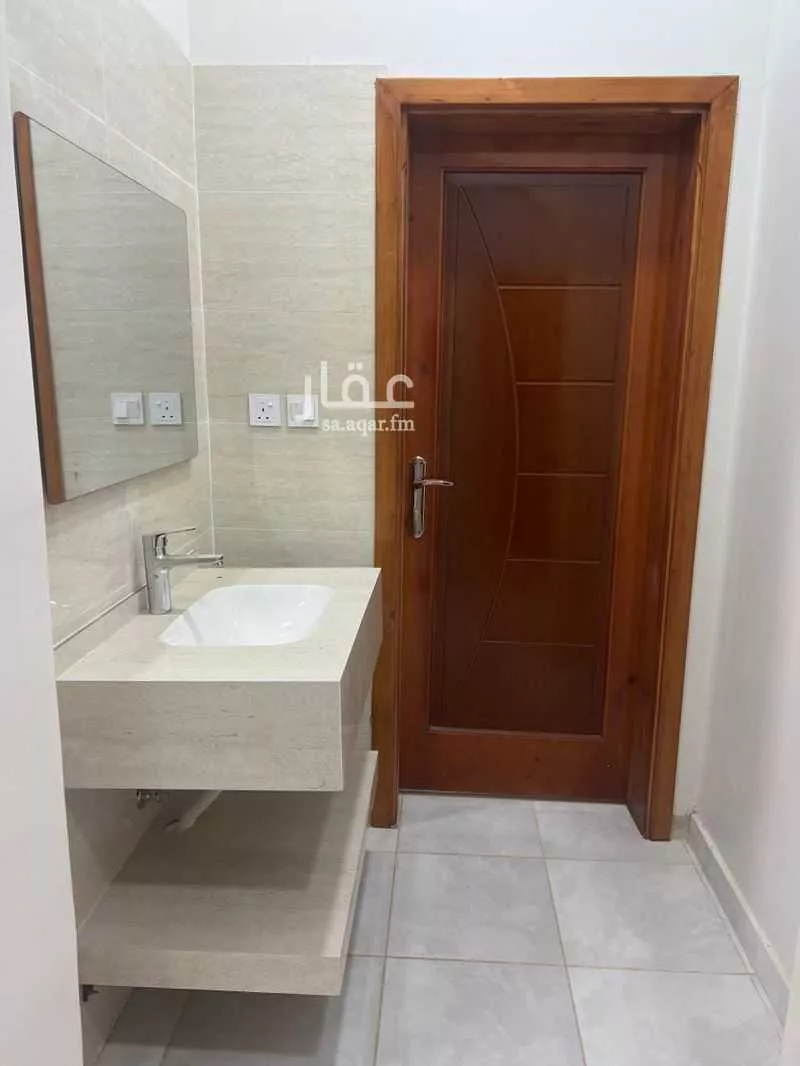 شقة 4 غرف في الغراء 7