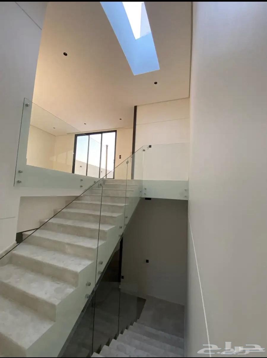 فيلا 5 غرف في الأمانة 8