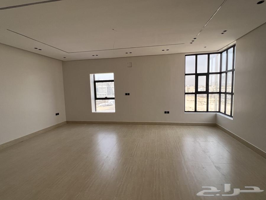 فيلا 6 غرف في الشعلة 11