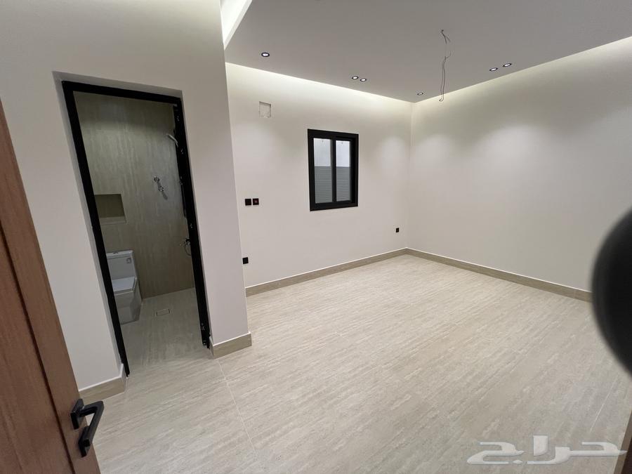 فيلا 6 غرف في الشعلة 10