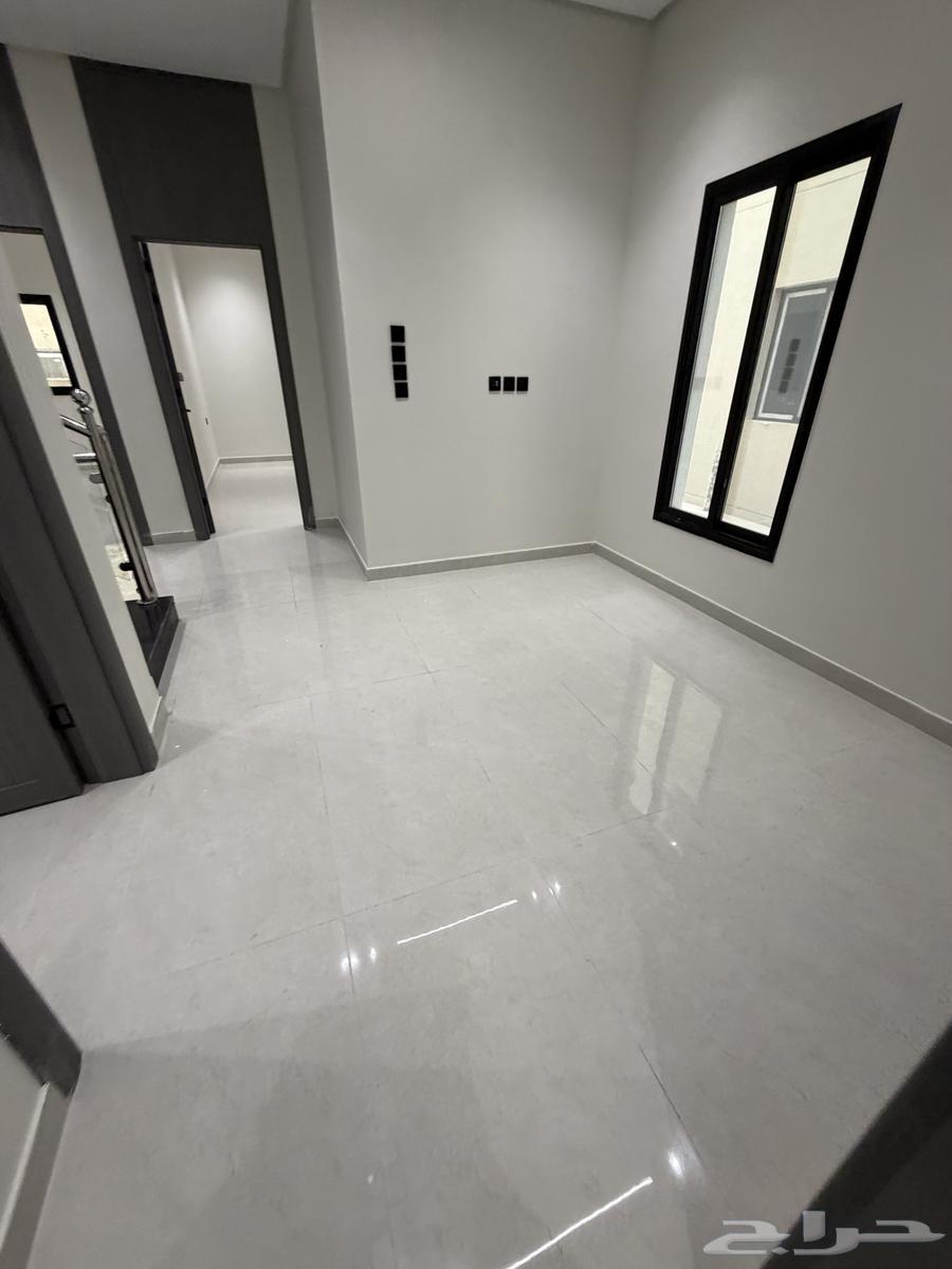 فيلا 9 غرف في احد 5