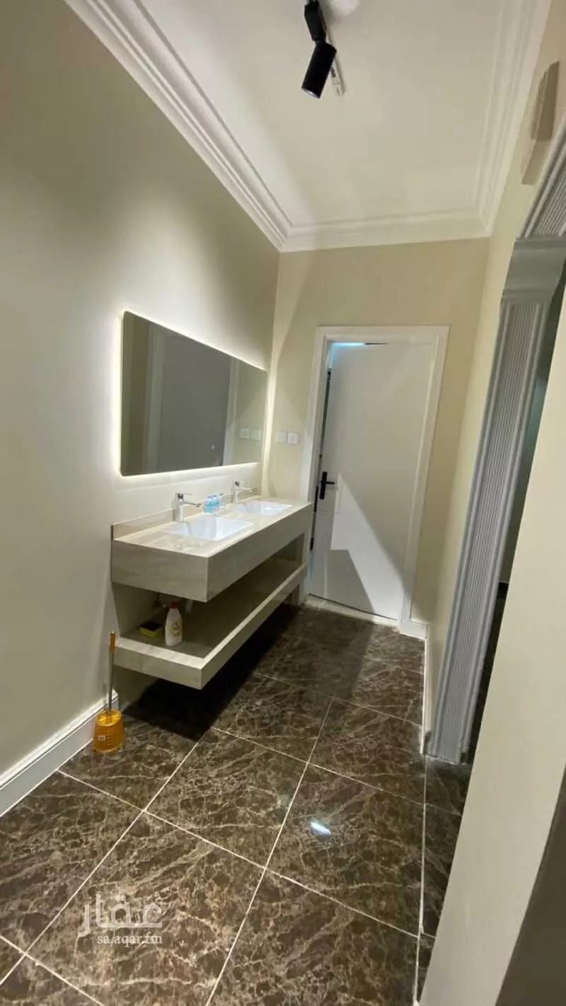 3 bedroom apartment in Dhahrat Laban 10