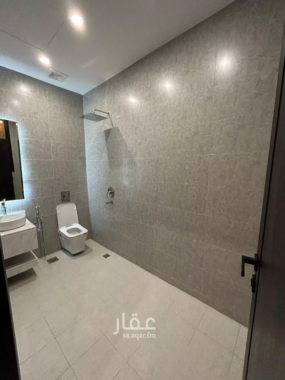 4 bedroom apartment in Qurtubah 9