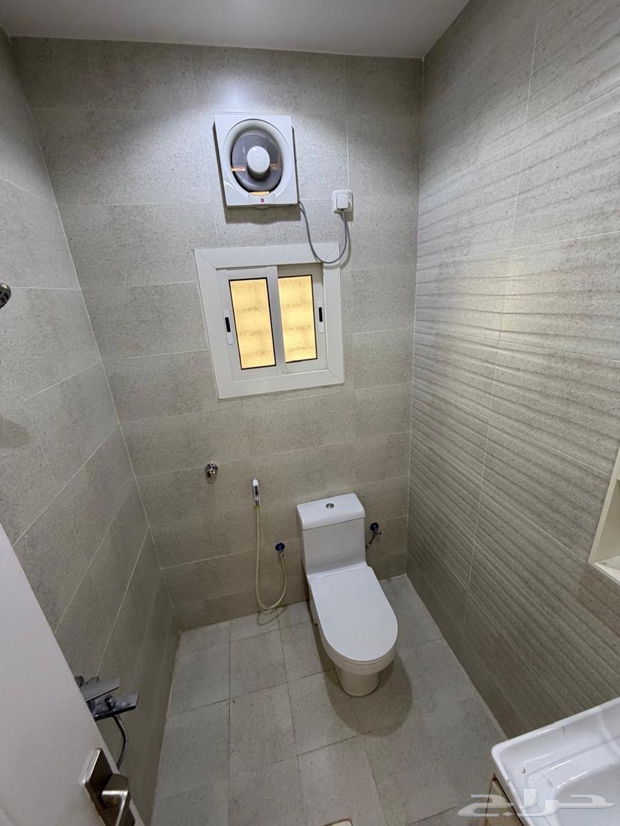 شقة 5 غرف في ولي العهد 7