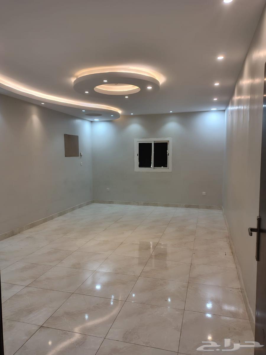 شقة 4 غرف في البحيرات 2