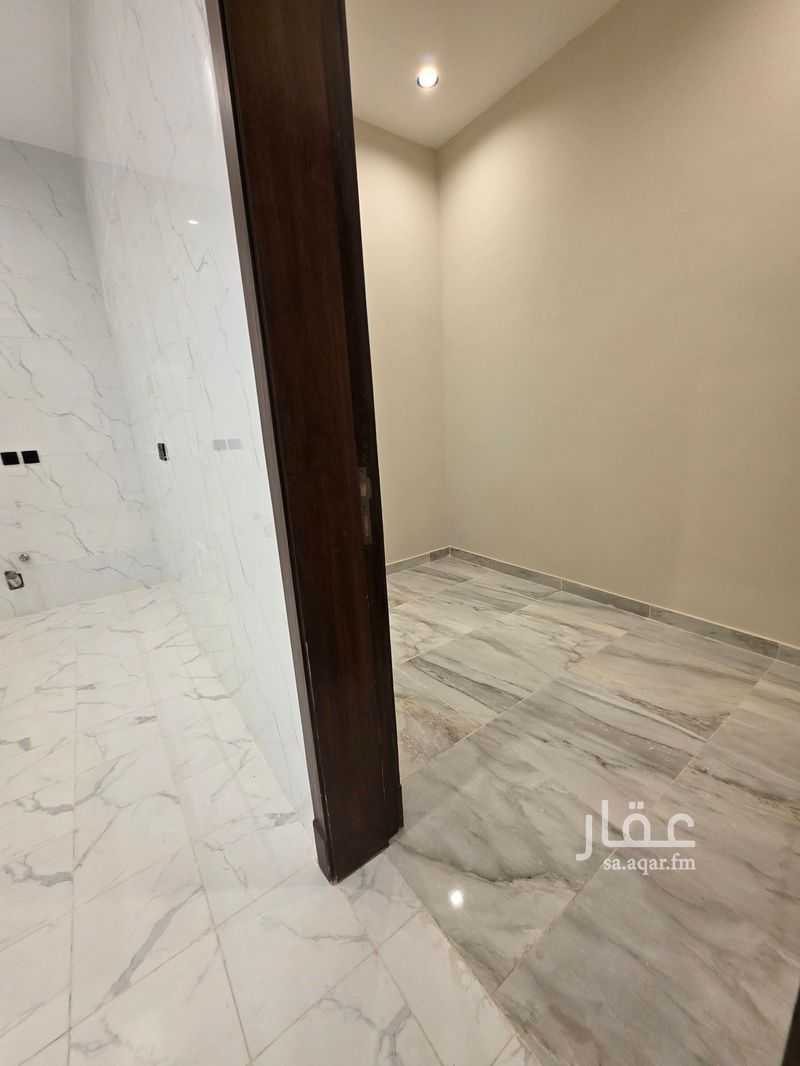 6 bedroom villa in Al Sawari, Jeddah 11