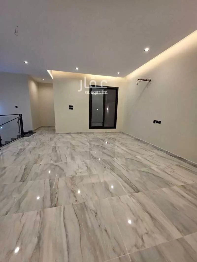 فيلا 6 غرف في الصوارى 10