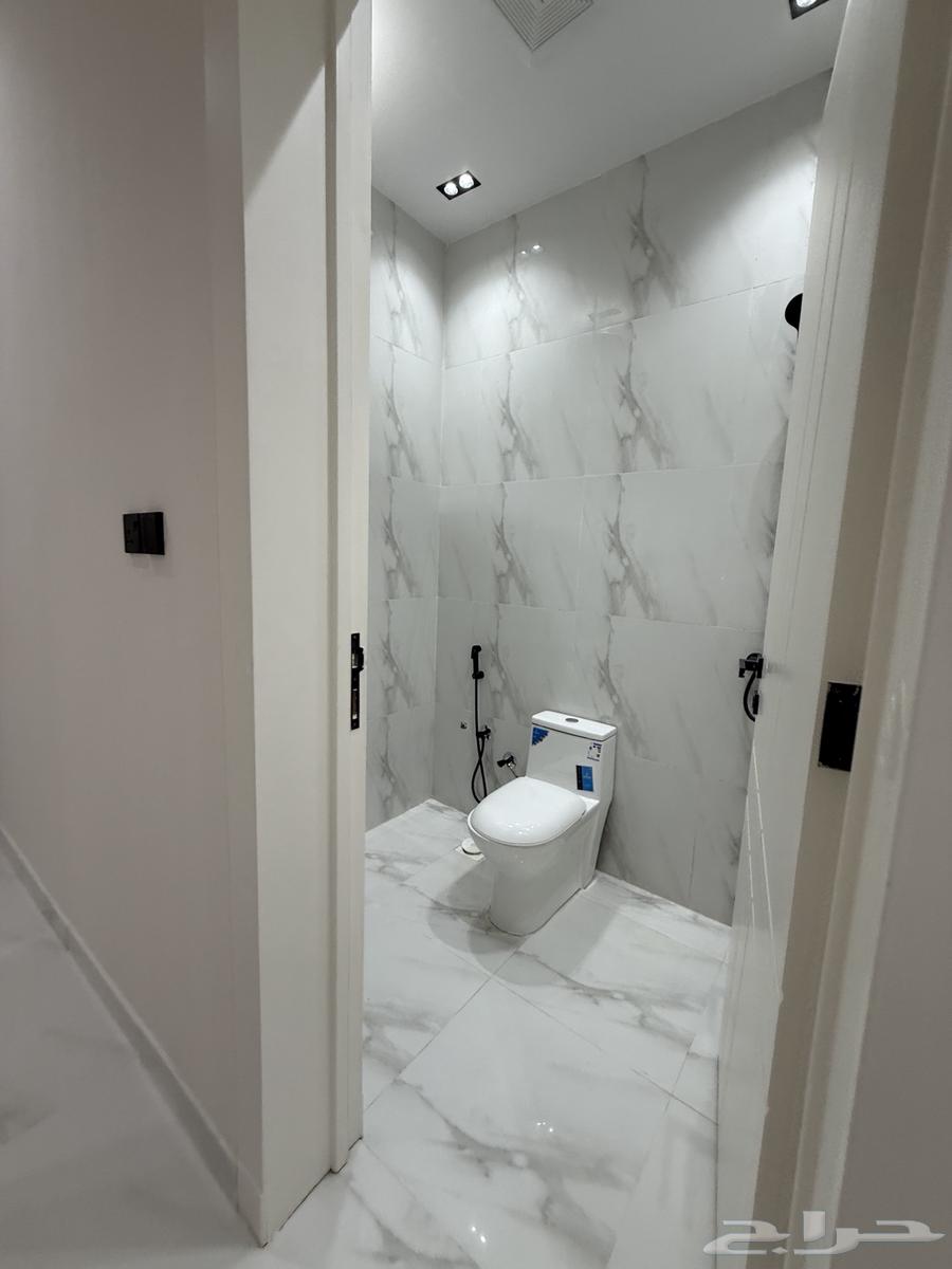 4 bedroom apartment in Al Zahrah 7
