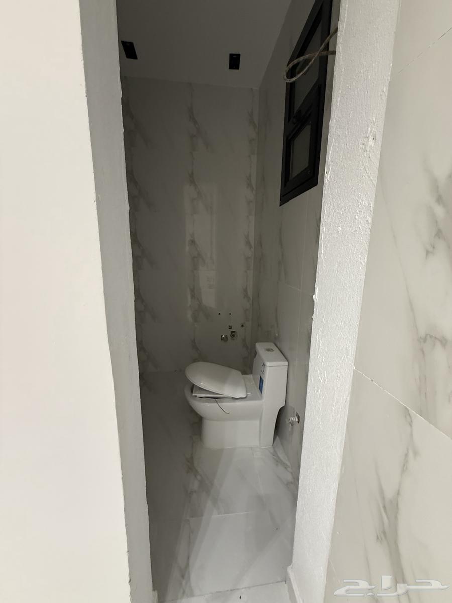 4 bedroom apartment in Al Zahrah 10