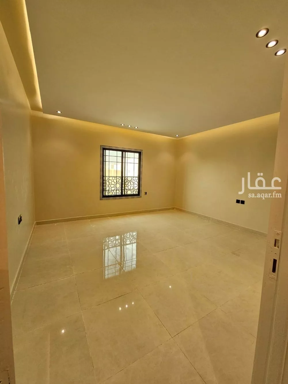 شقة 1 غرف في العقيق 12