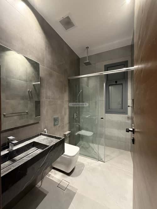 شقة 4 غرف في الروضة 11