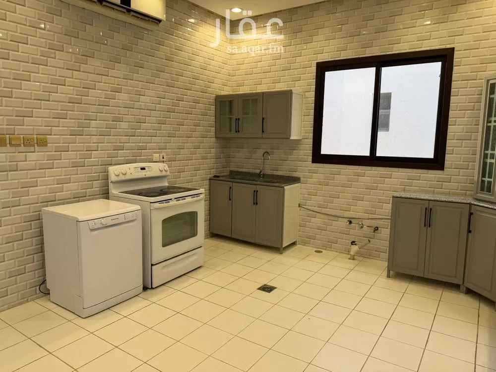 شقة 3 غرف في العارض 3