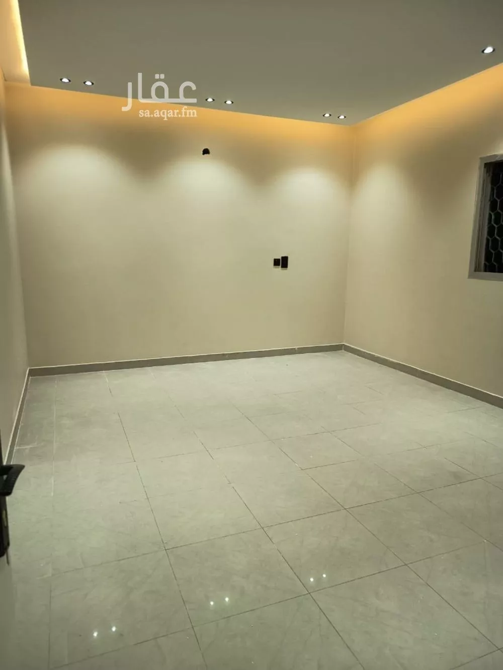 شقة 1 غرف في العقيق 3