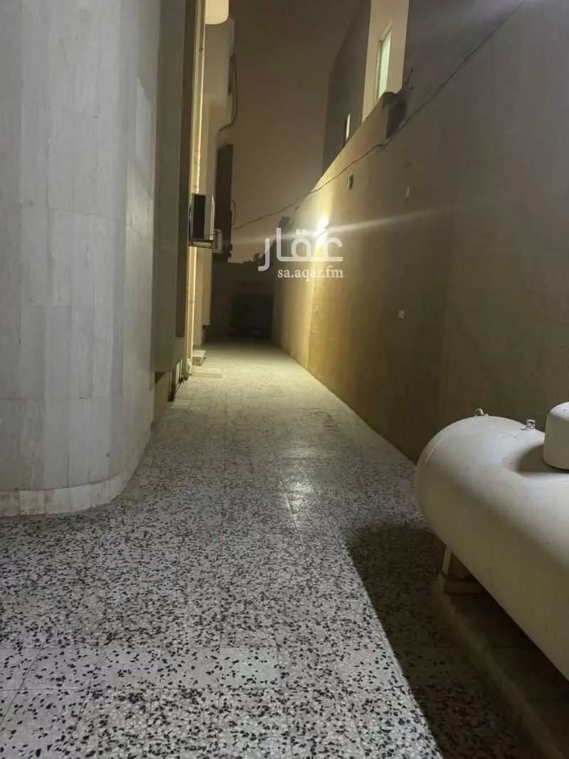 فيلا 7 غرف في ظهرة البديعة 2