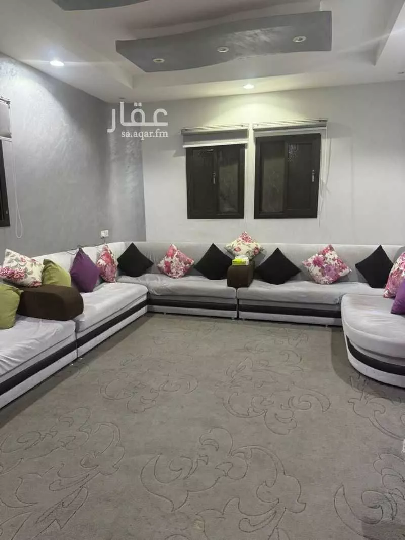 فيلا 7 غرف في ظهرة البديعة 3