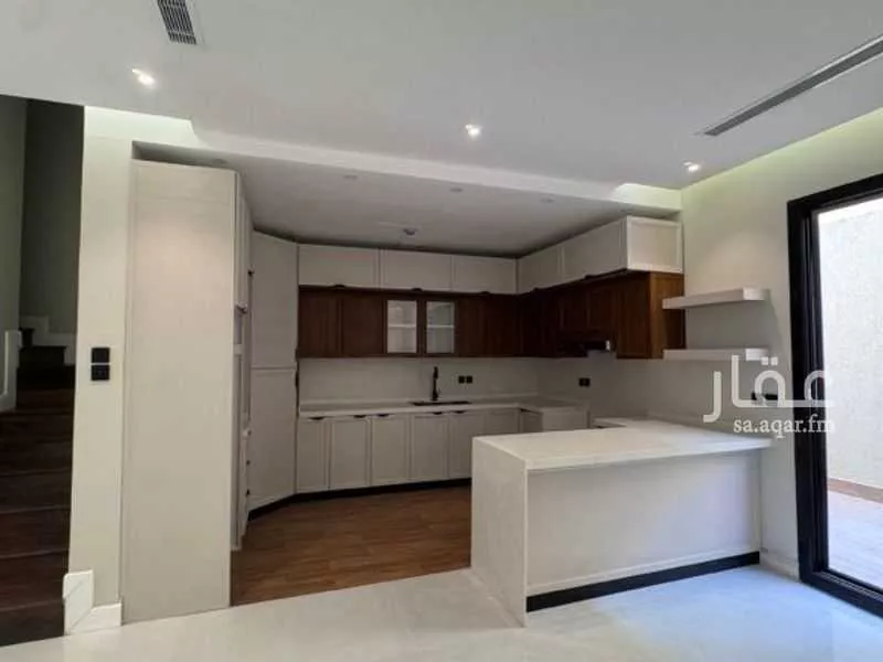 فيلا 3 غرف في العارض 15