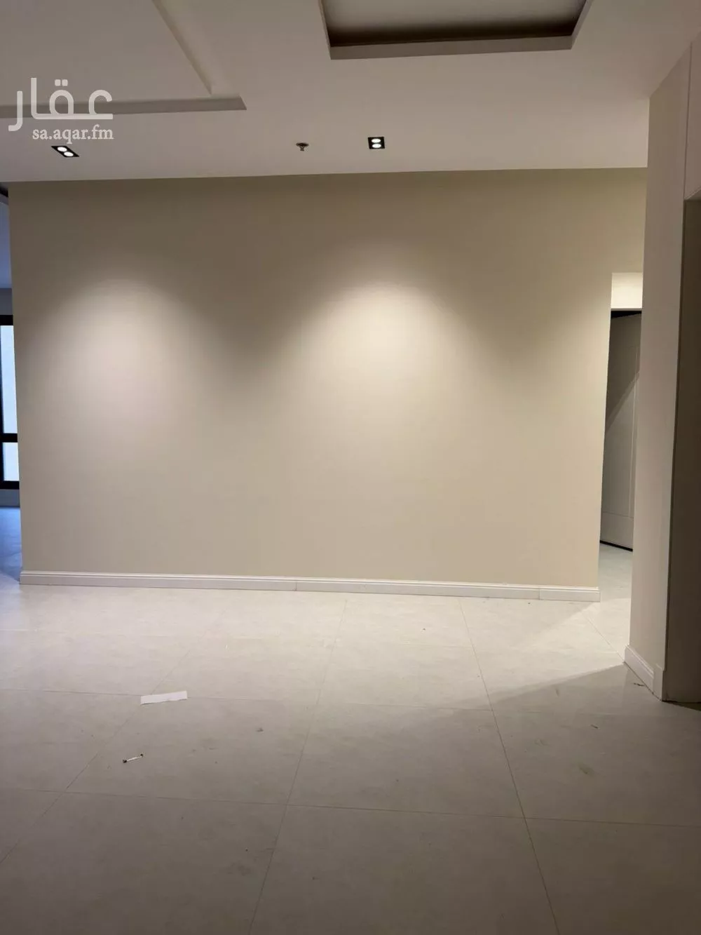 شقة 3 غرف في الملقا 6