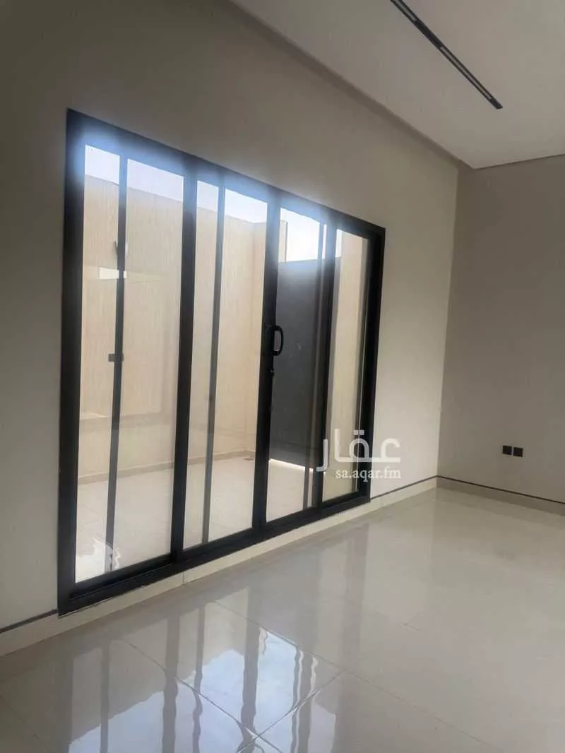 6 bedroom villa in Al Janadriyah 12