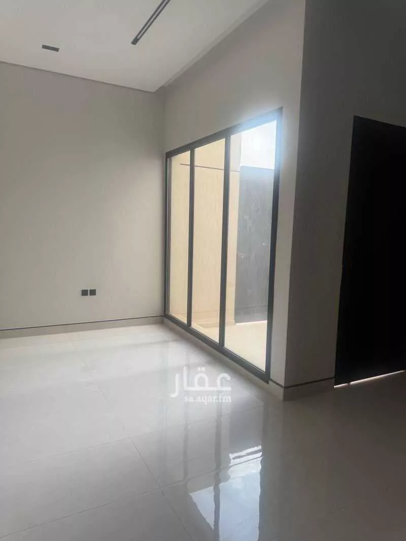 6 bedroom villa in Al Janadriyah 9