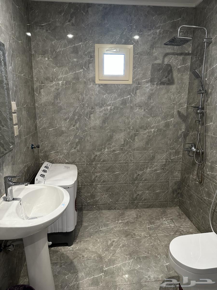 شقة 2 غرف في العزيزية 6