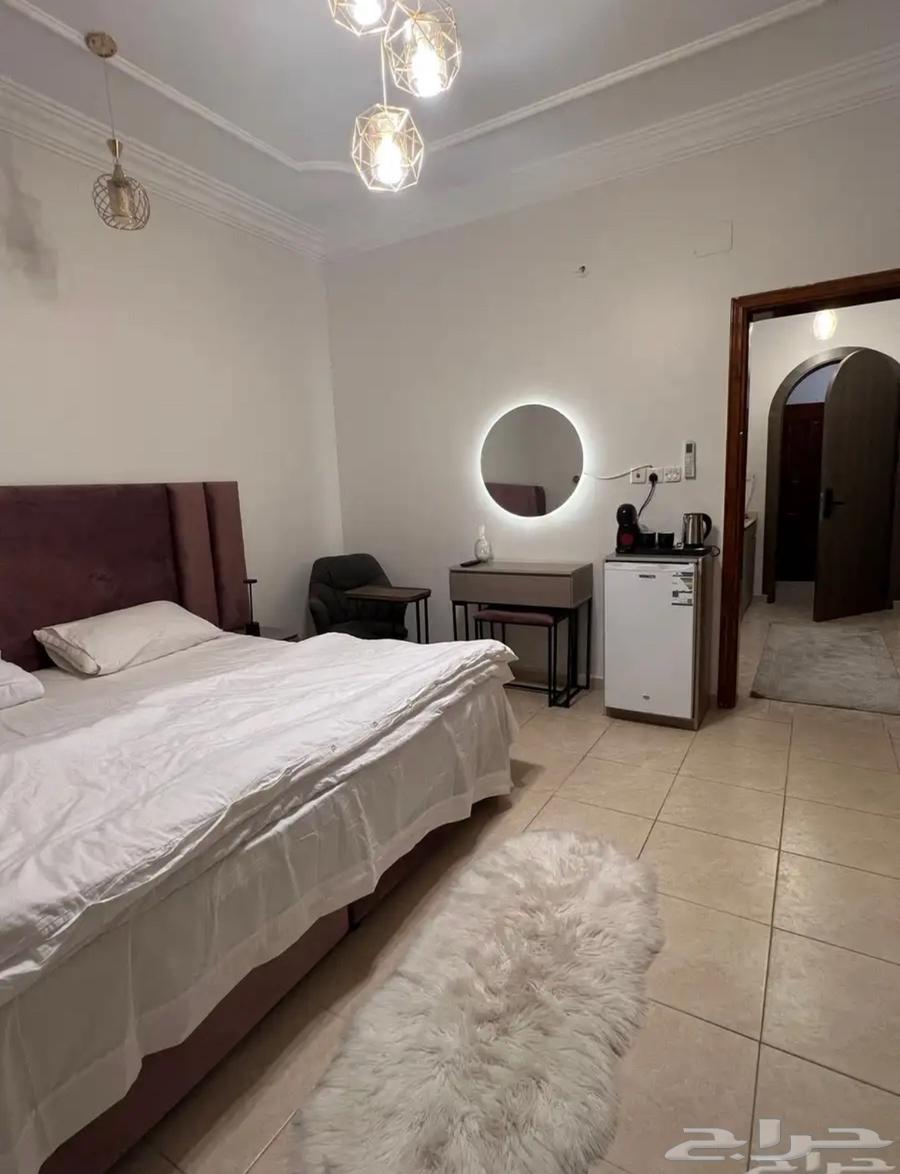 شقة 2 غرف في المصانع 5