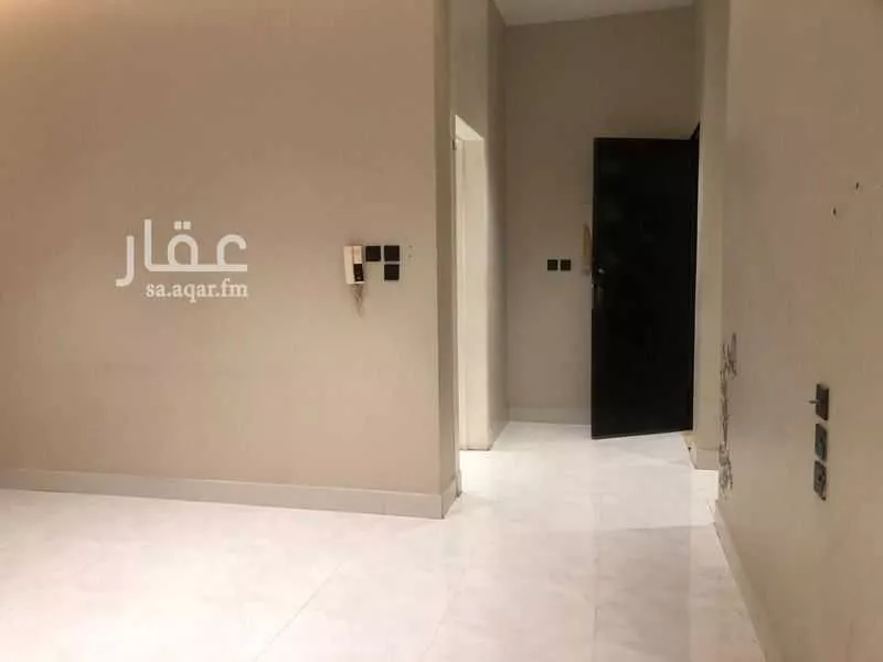 3 bedroom floor in Al Janadriyah 2