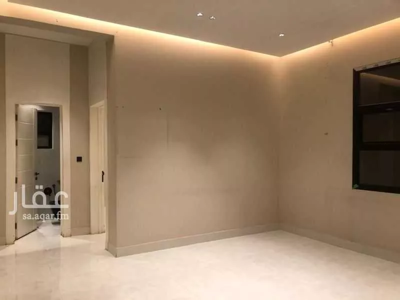3 bedroom floor in Al Janadriyah 4