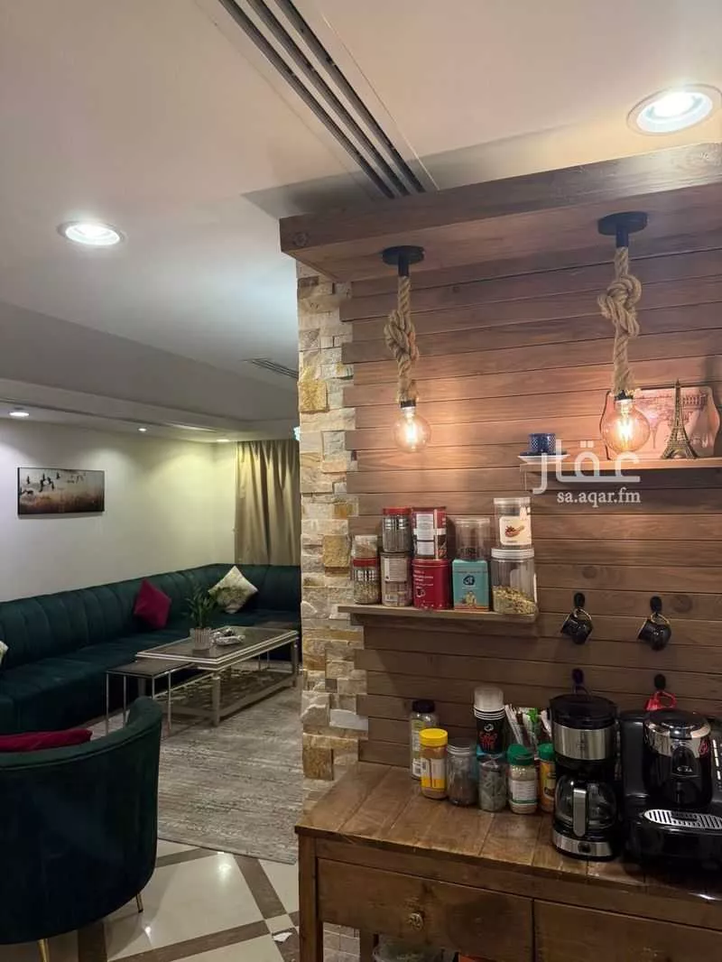 فيلا 8 غرف في الربيع 10