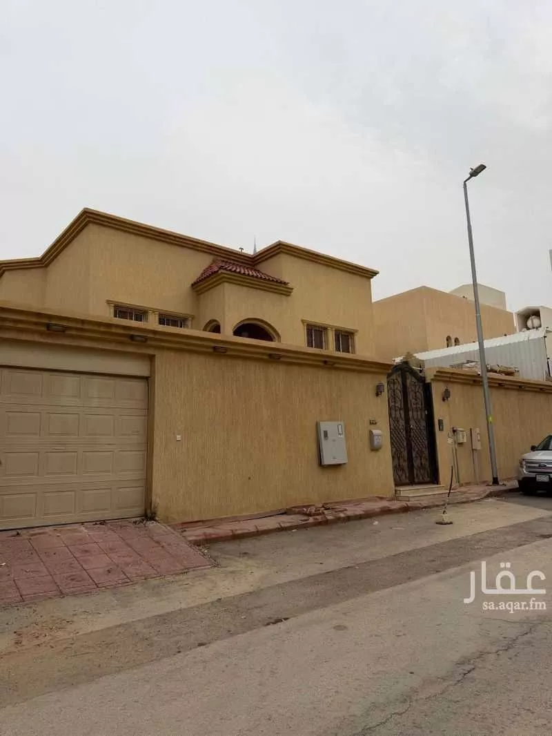 فيلا 5 غرف في العليا 3