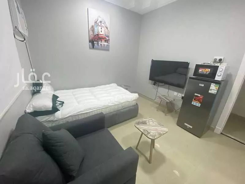 1 bedroom apartment in Al Malaz 2