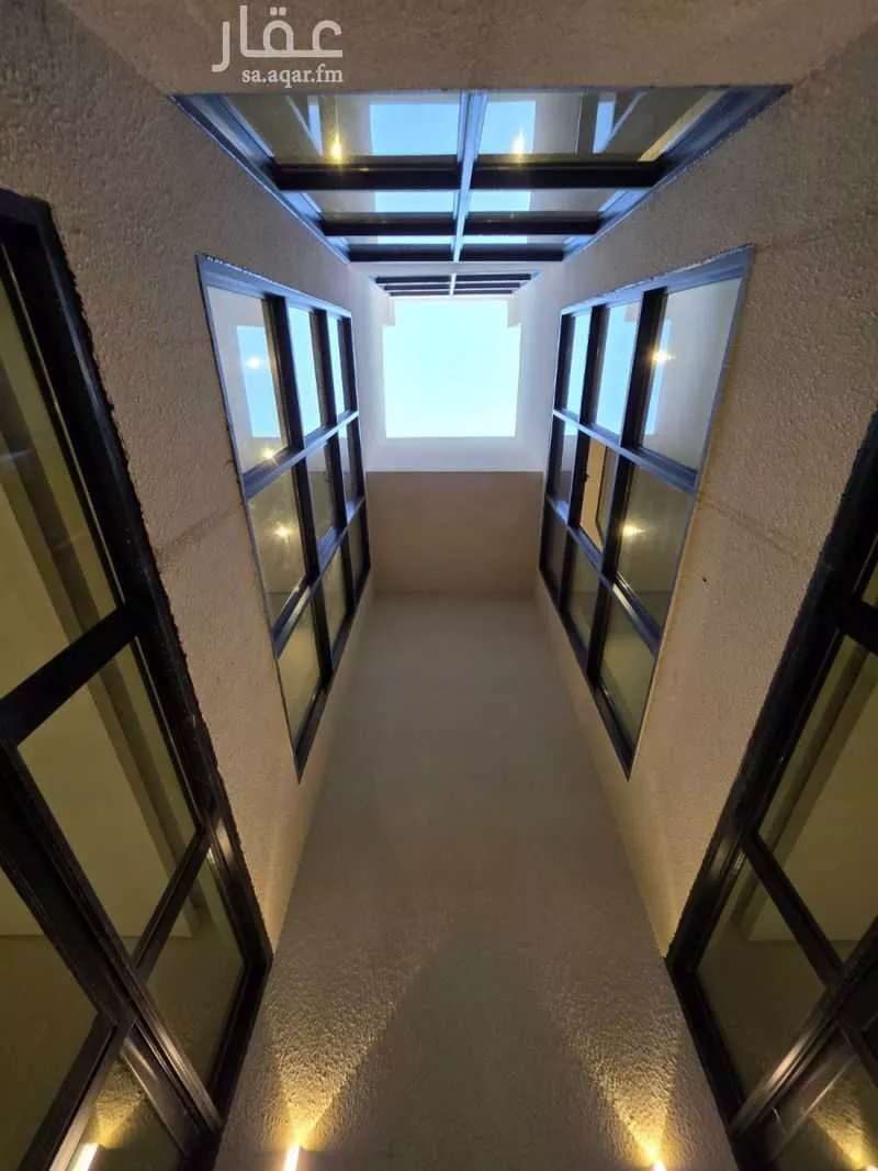 فيلا 4 غرف في القادسية 8