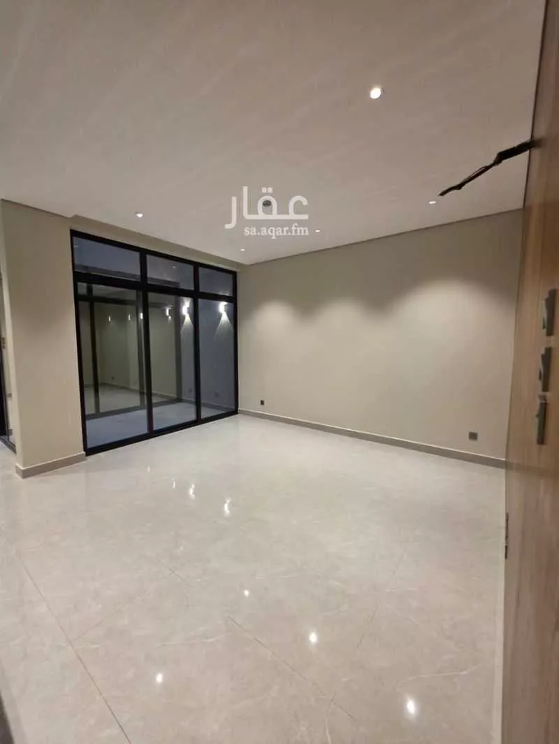 فيلا 4 غرف في القادسية 10