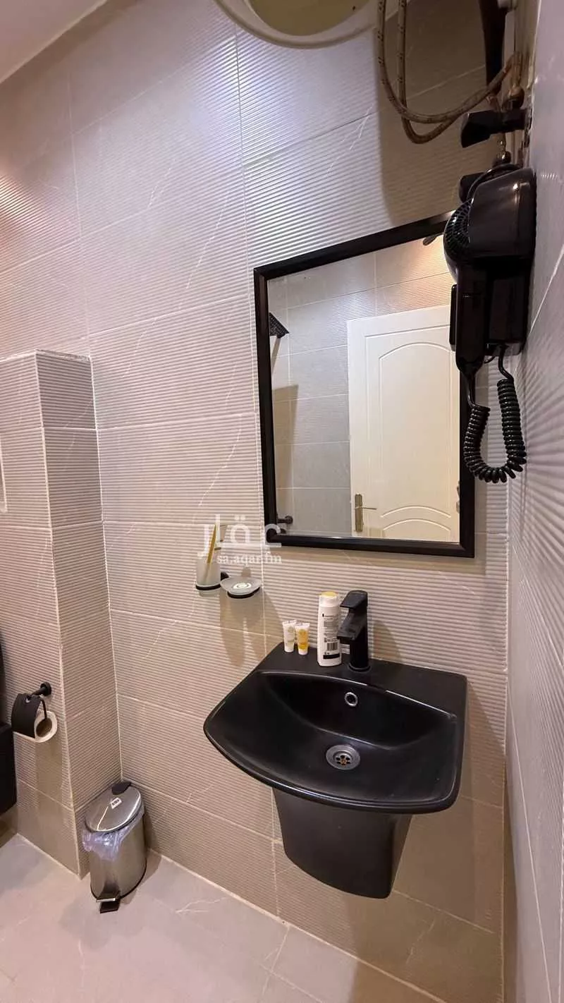 شقة 1 غرف في الملقا 11