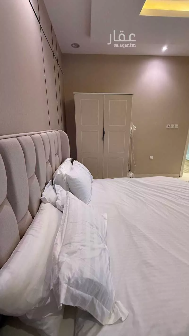 شقة 1 غرف في الملقا 18