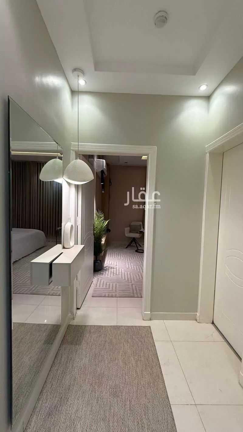 شقة 1 غرف في الملقا 8