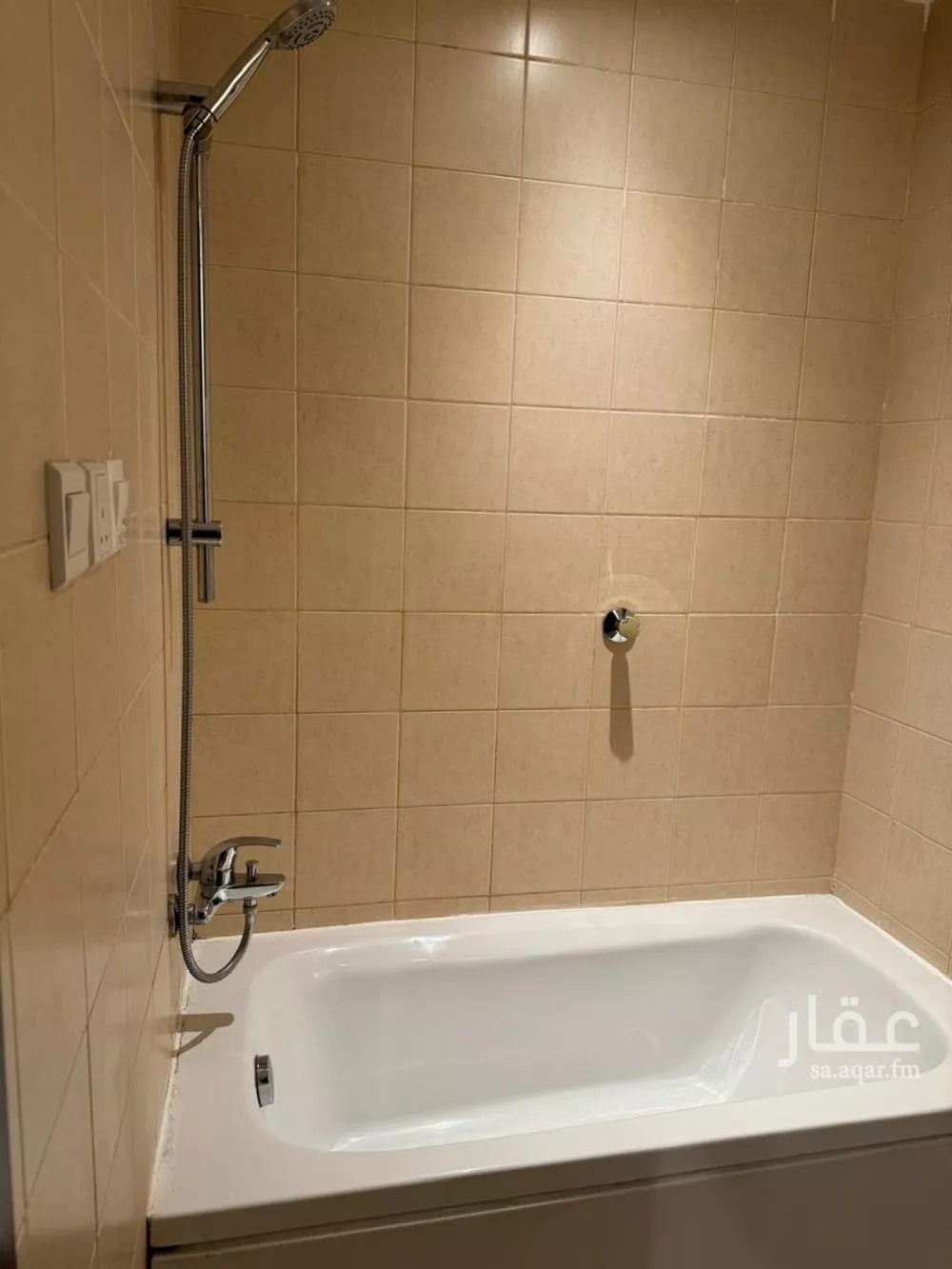 شقة 3 غرف في الربيع 16