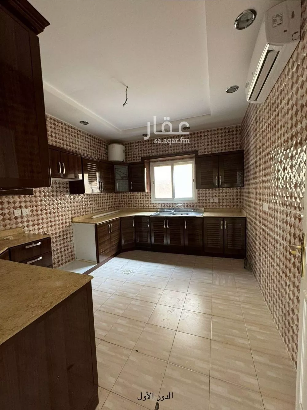 فيلا 7 غرف في الياسمين 30