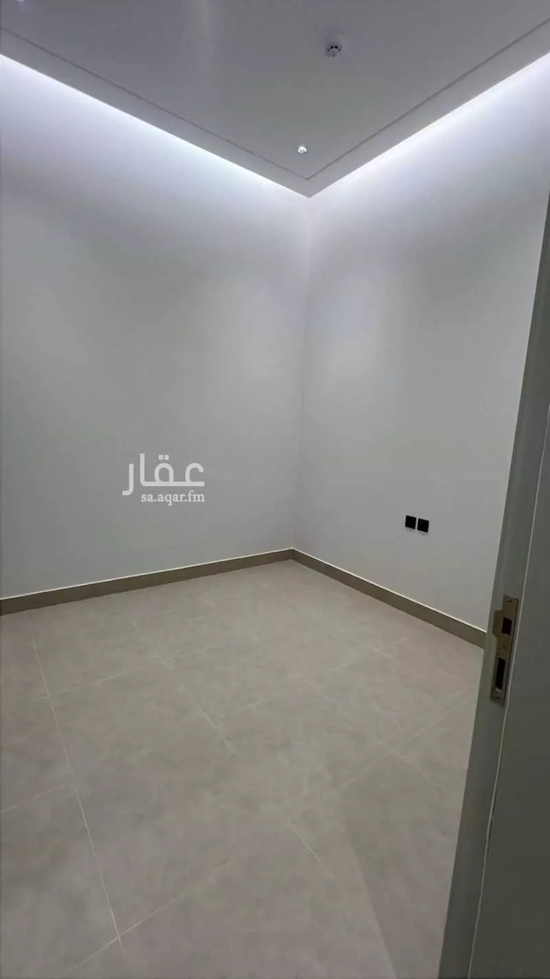 شقة 3 غرف في الرمال 5