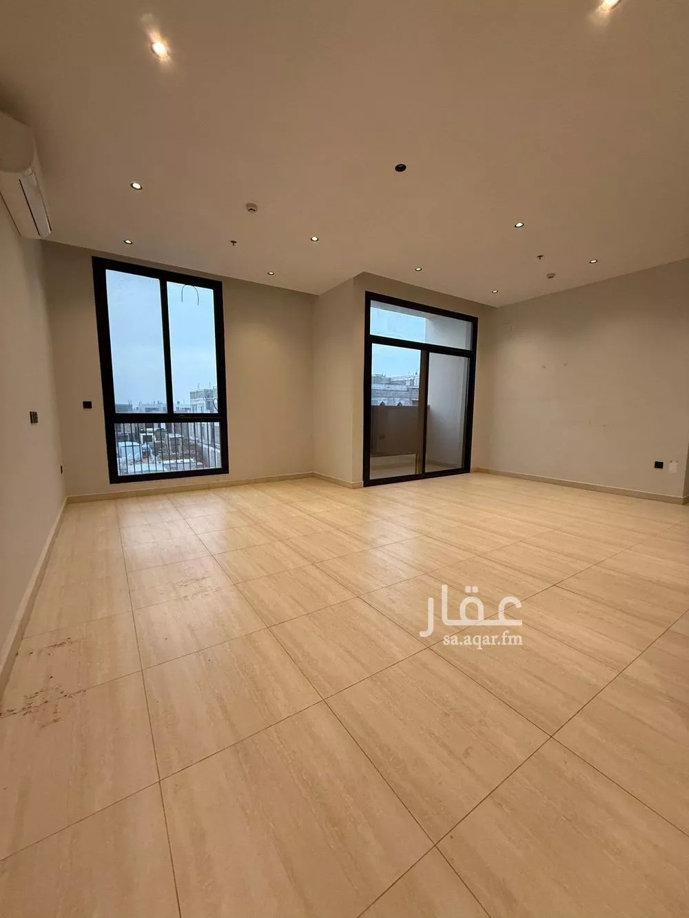 شقة 4 غرف في النرجس 10