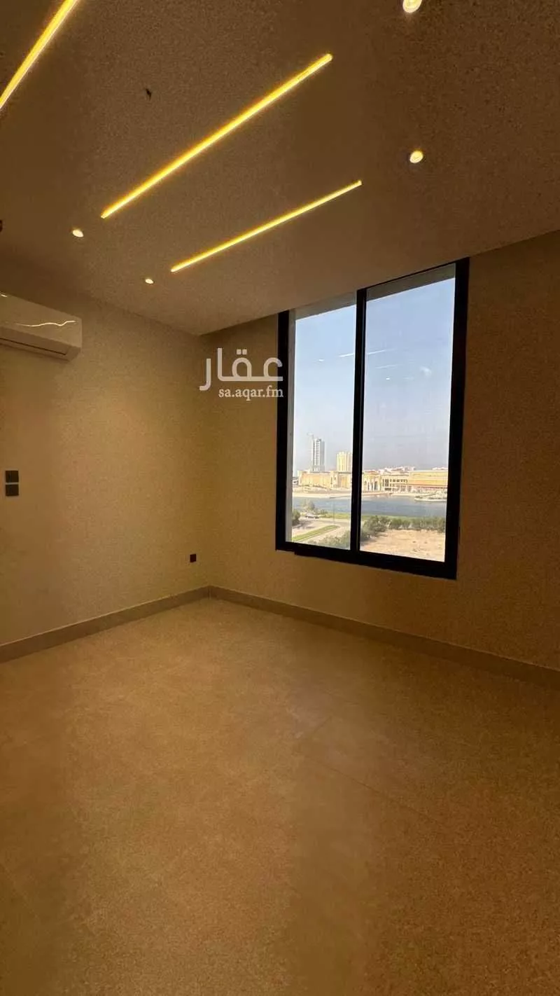 شقة 5 غرف في الحمرا 11