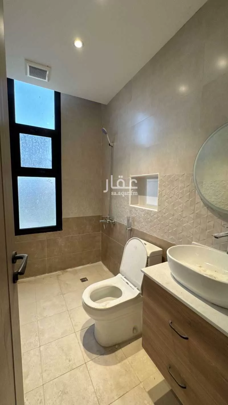 شقة 5 غرف في الحمرا 12