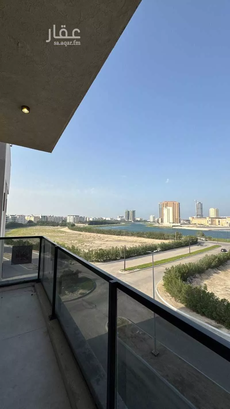 شقة 5 غرف في الحمرا 4