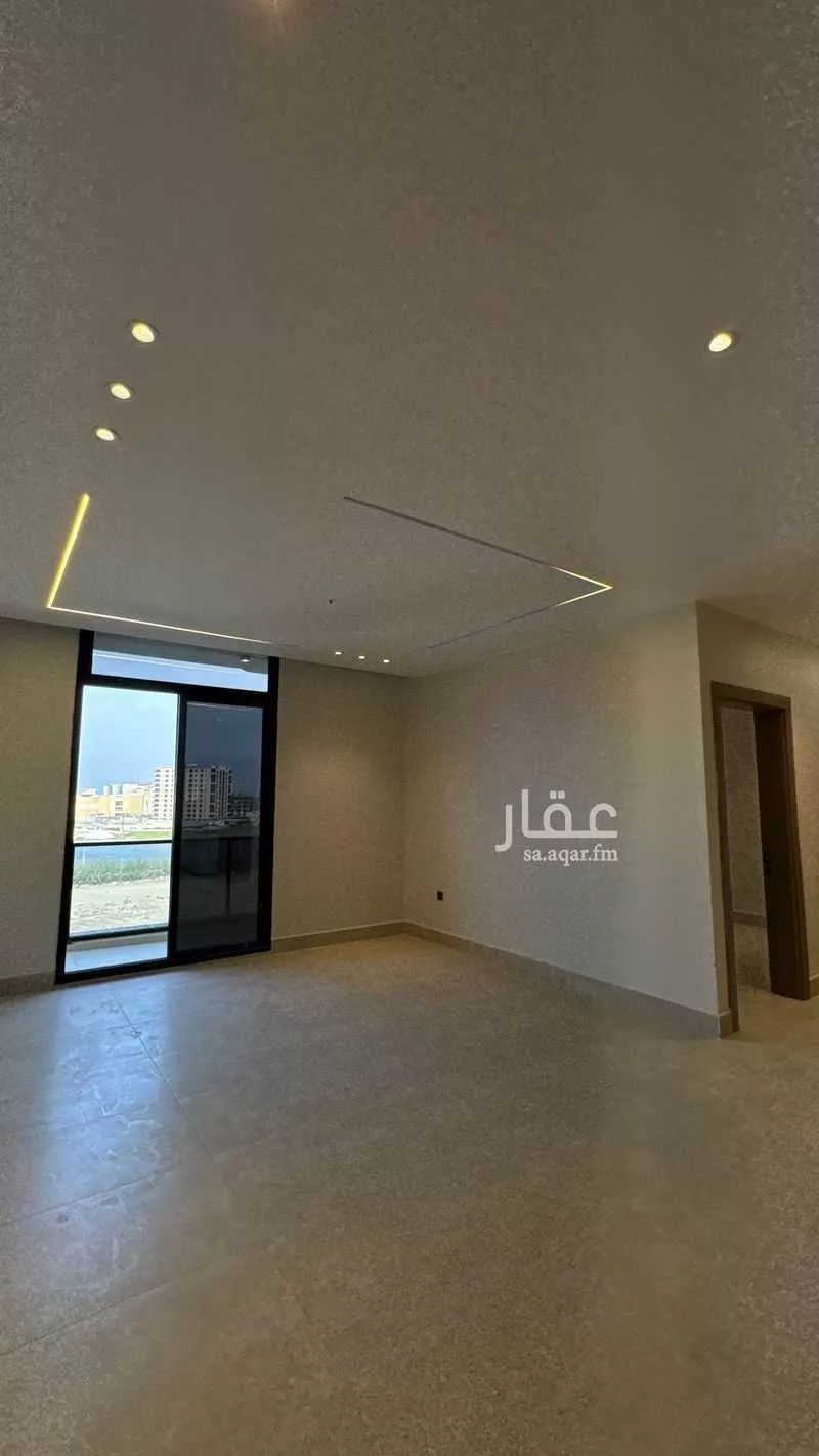 شقة 5 غرف في الحمرا 8