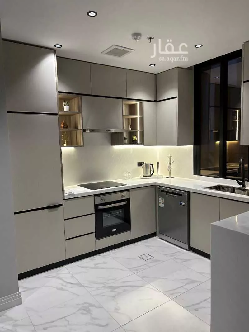 شقة 3 غرف في الملقا 14