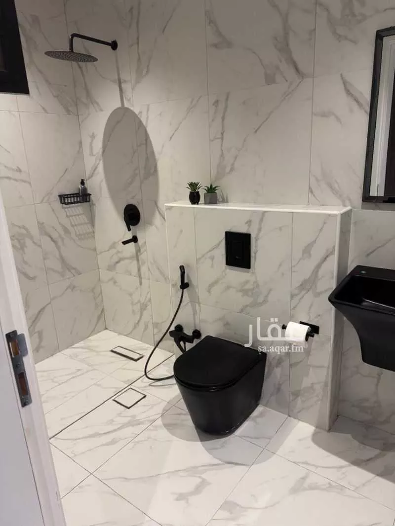 شقة 3 غرف في الملقا 10