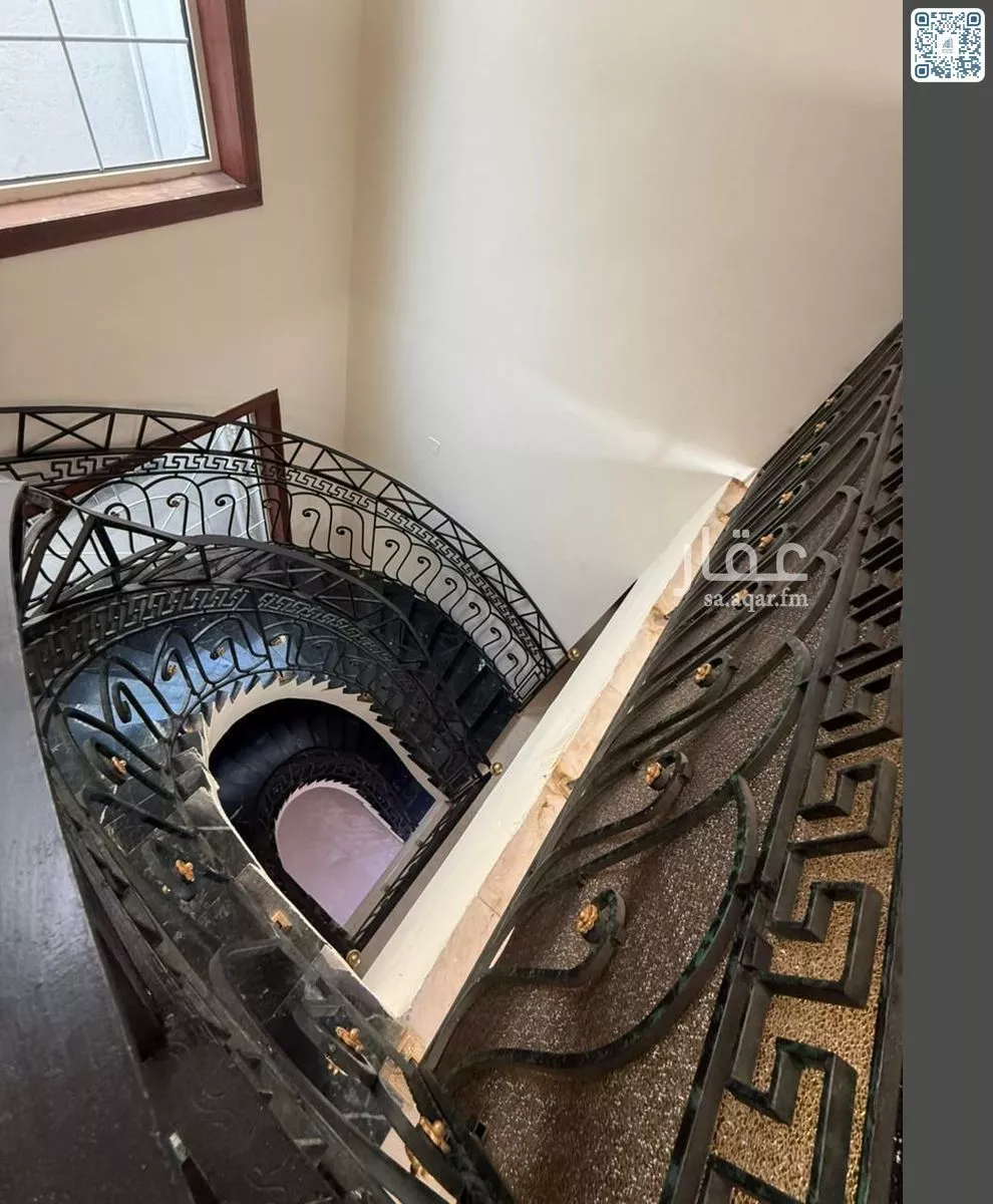 فيلا 6 غرف في النعيم 7