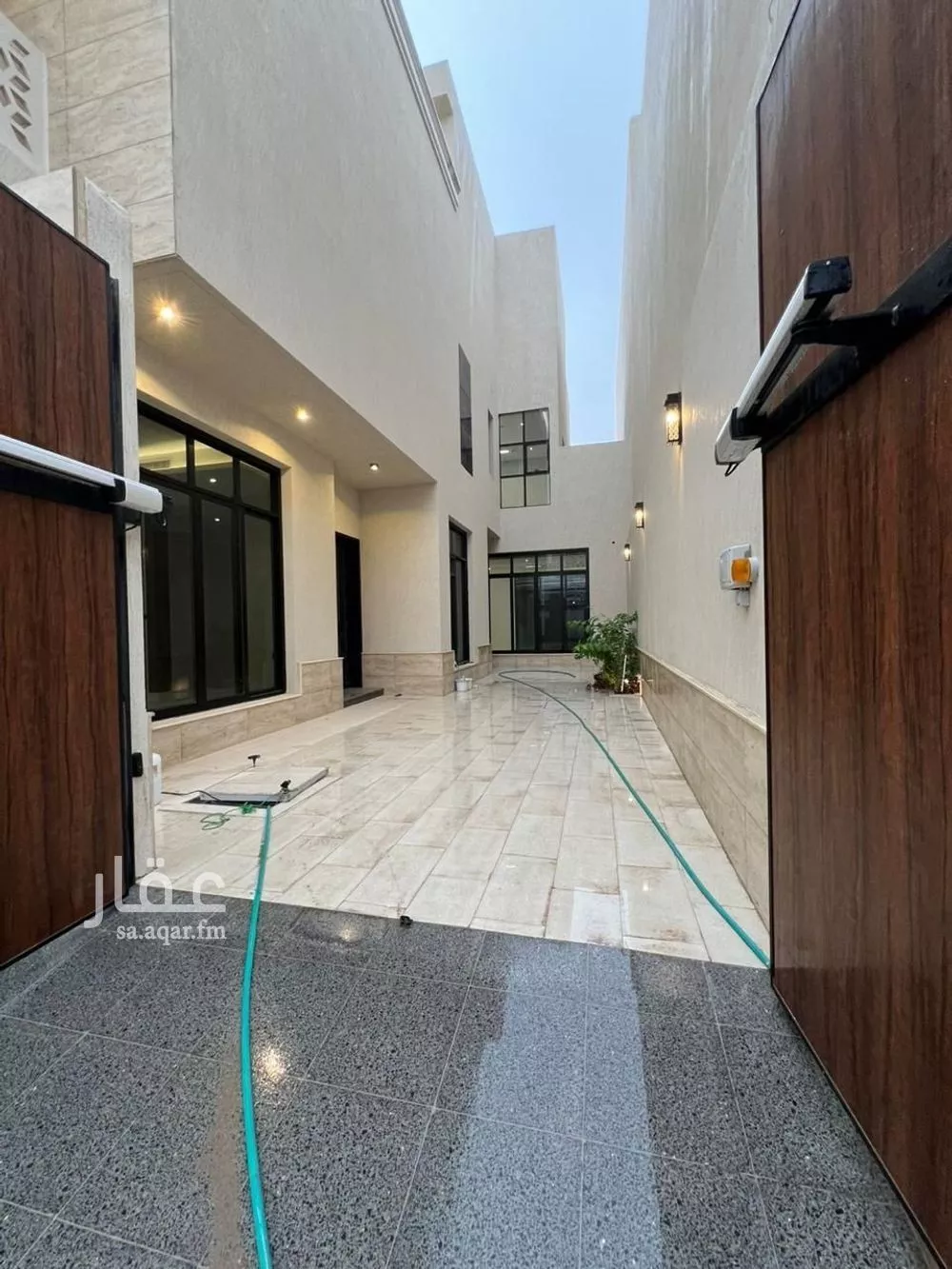 6 bedroom villa in Al Mahdiyyah 3