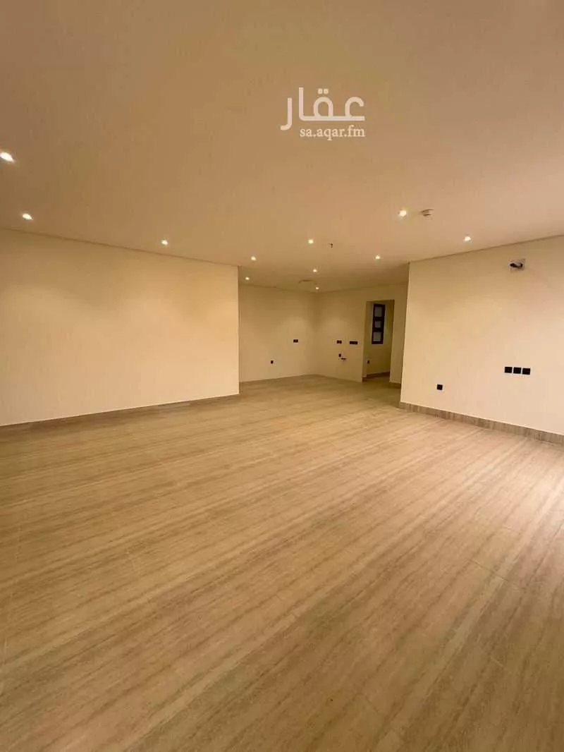 شقة 4 غرف في الرمال 2